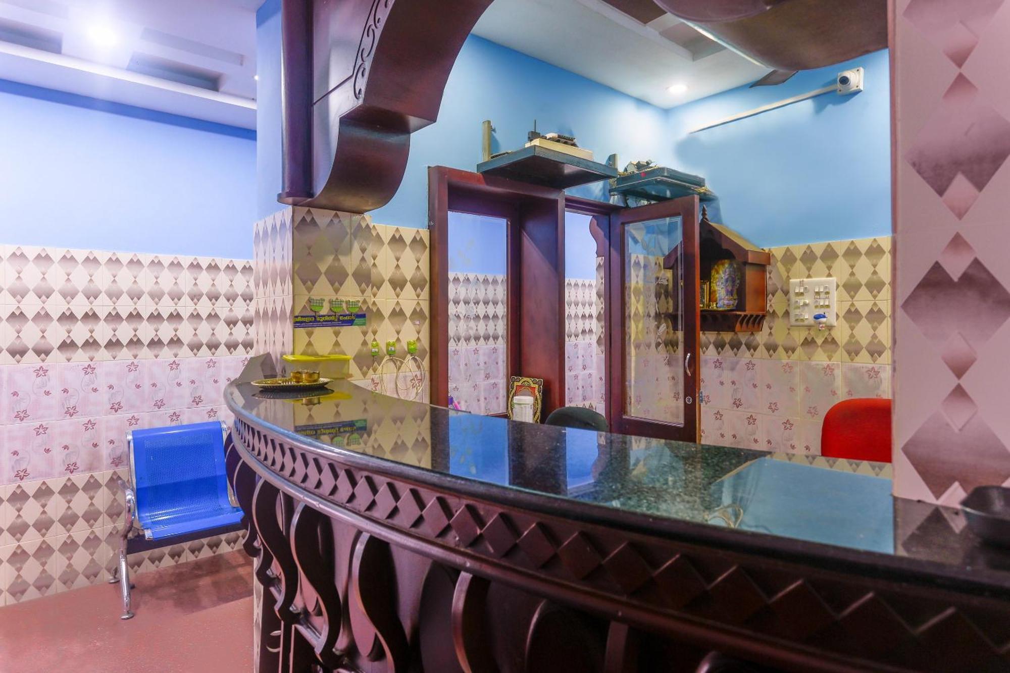 Hotel O Sree Bhadra Tourist Home Kollam Kültér fotó