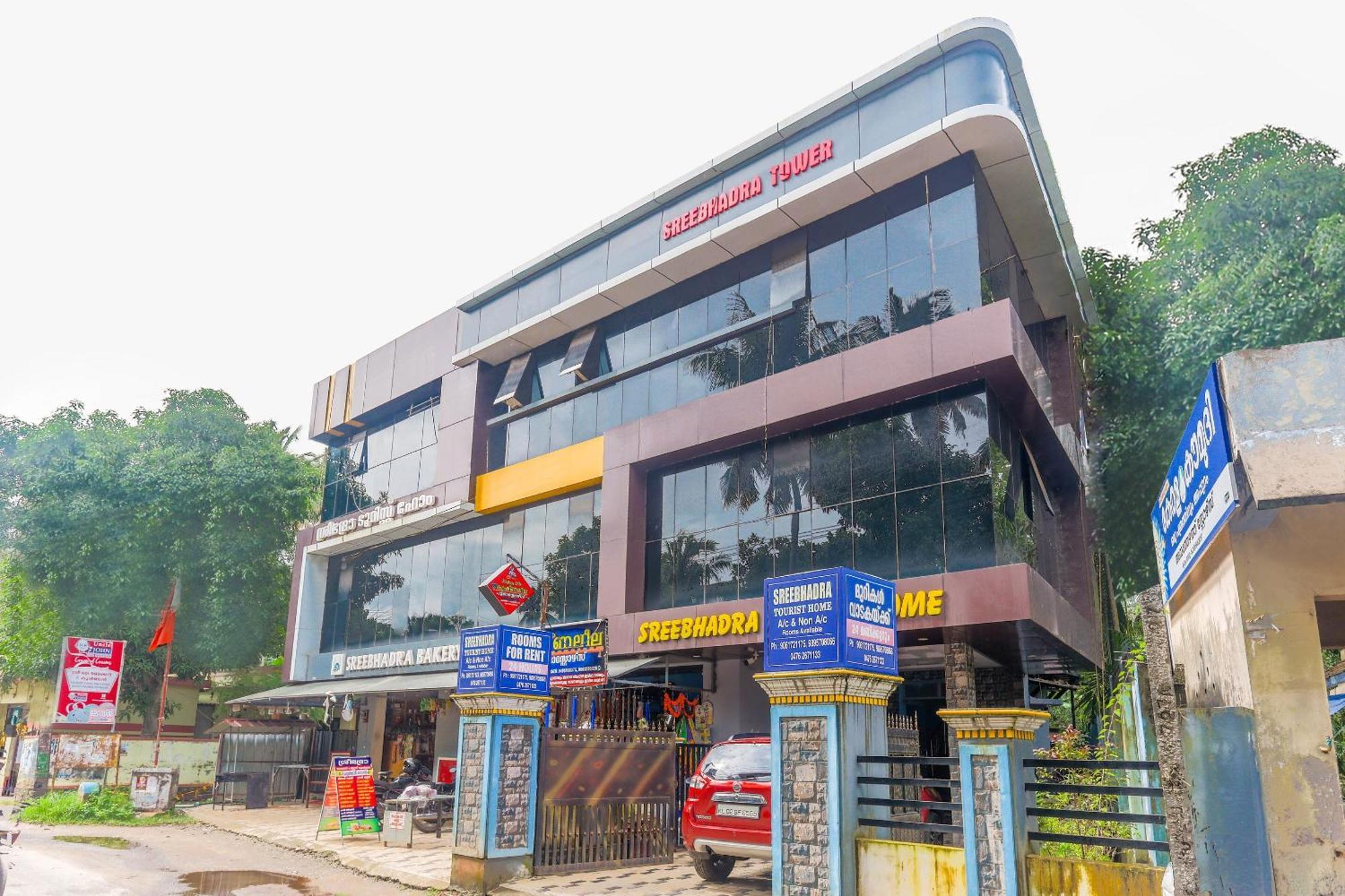 Hotel O Sree Bhadra Tourist Home Kollam Kültér fotó